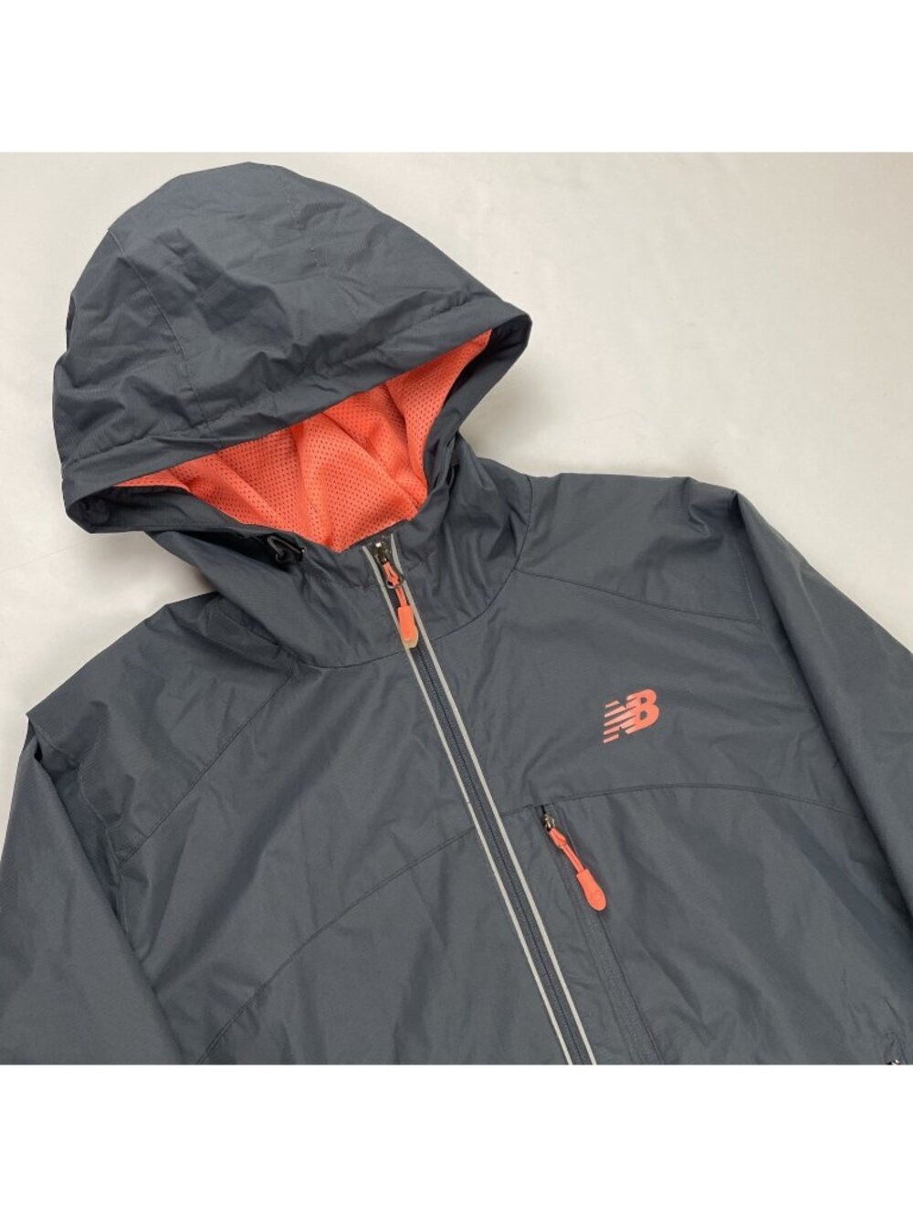 New Balance Running Jacket Women’s M Hooded Windbreaker Navy Coral Mesh Lined